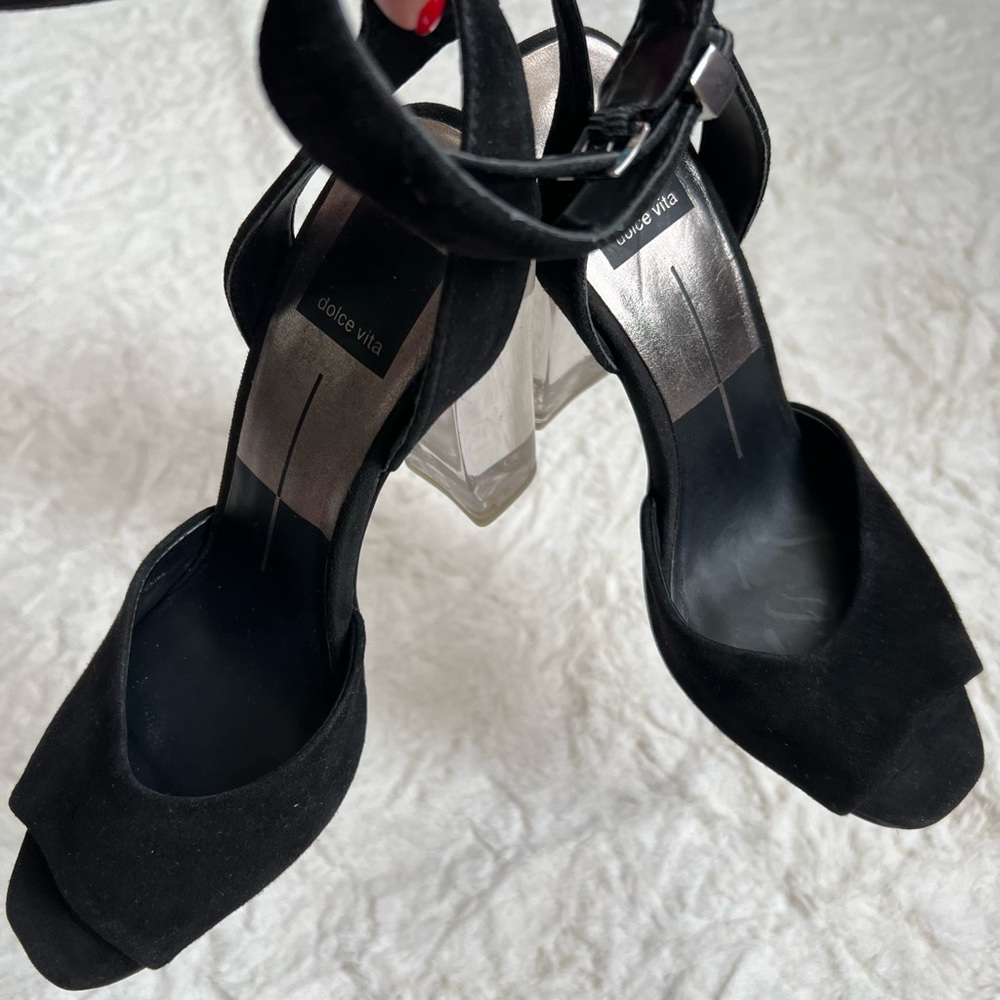 Dolce Vita suede sandals 👡